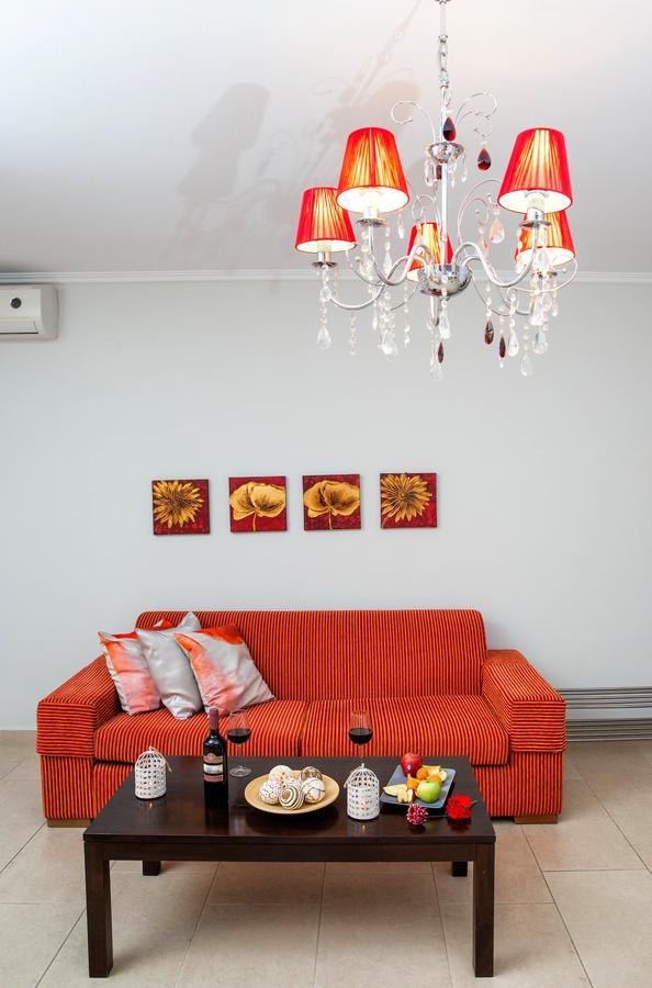 Golden Suites Ofrínion 外观 照片
