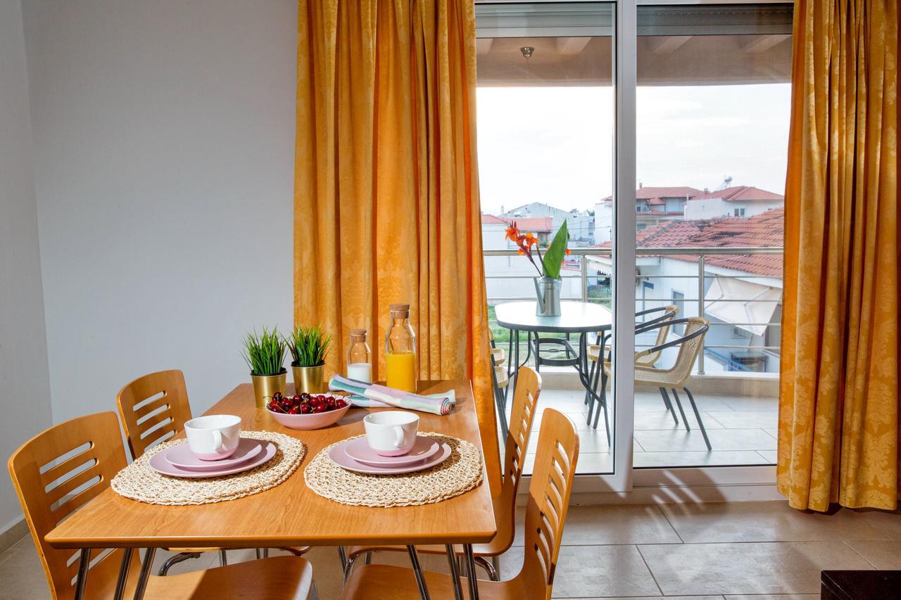 Golden Suites Ofrínion 外观 照片