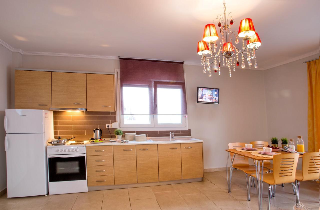Golden Suites Ofrínion 外观 照片