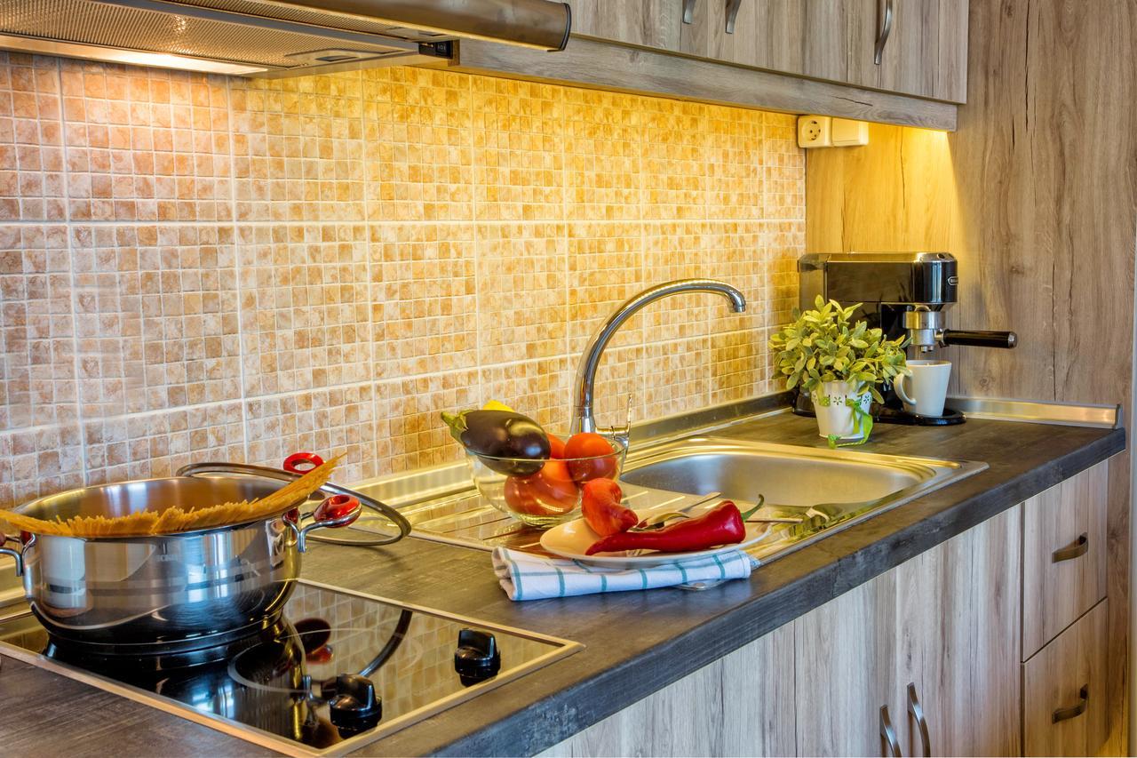 Golden Suites Ofrínion 外观 照片