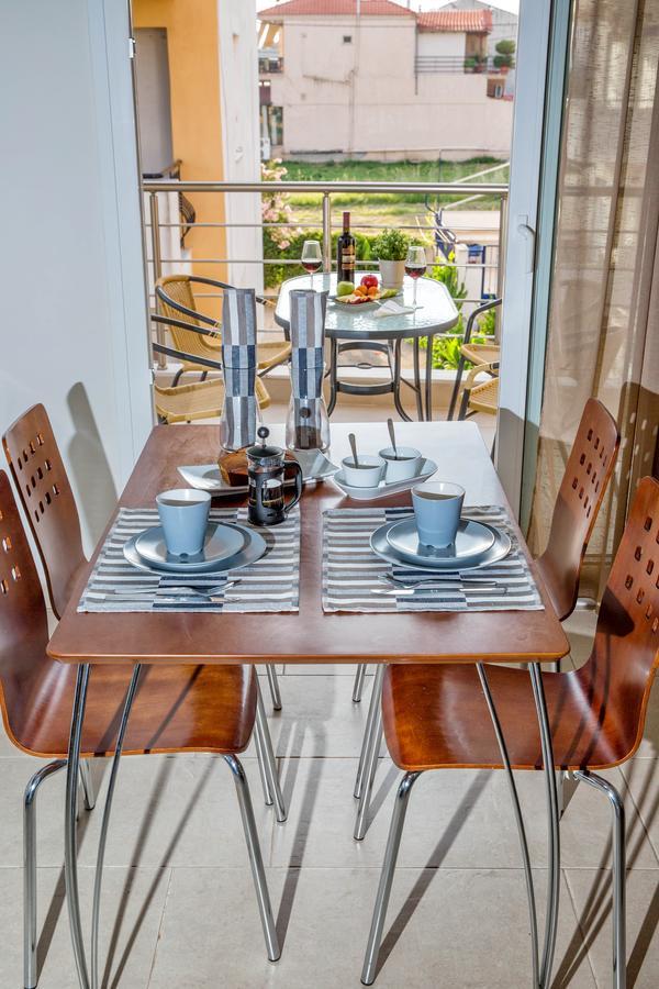 Golden Suites Ofrínion 外观 照片