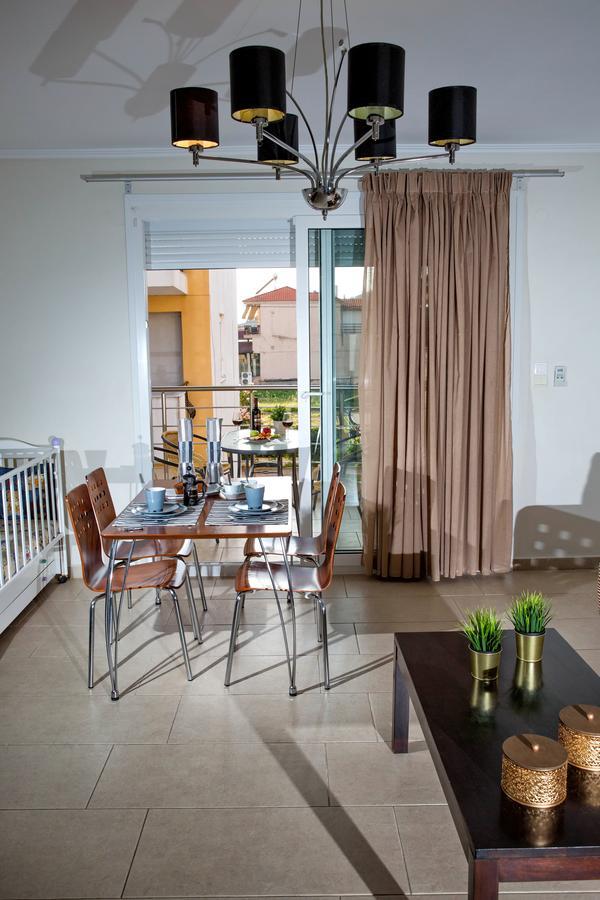 Golden Suites Ofrínion 外观 照片
