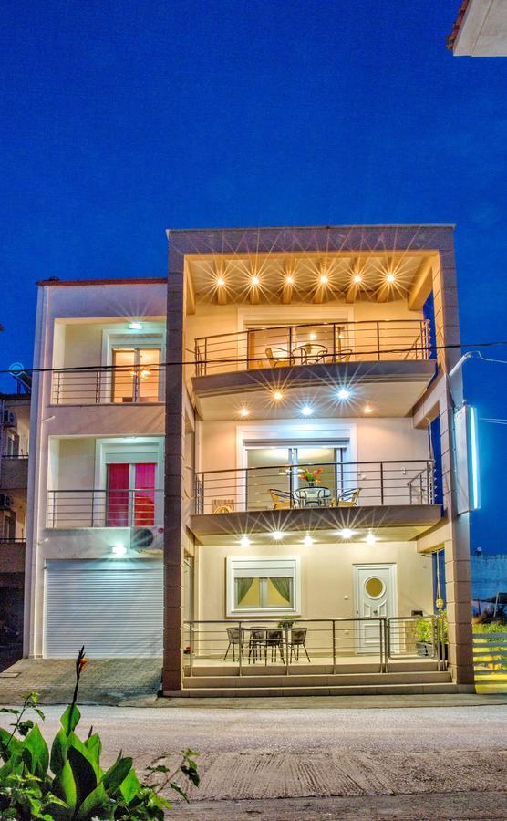 Golden Suites Ofrínion 外观 照片